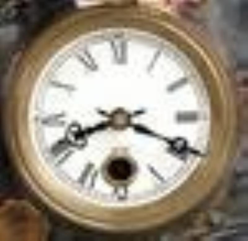 Banjo Blinking Eye Clock
