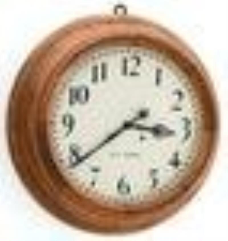 Seth Thomas 18-Inch Dial Gallery Clock