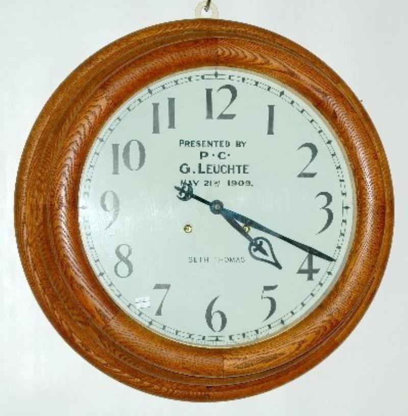 Seth Thomas “Gallery” Hanging Oak Clock, T & S