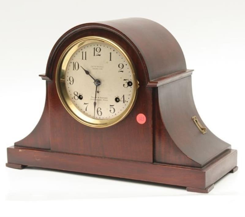 Fine early 1900 Colonial Revival tambour shelf clock