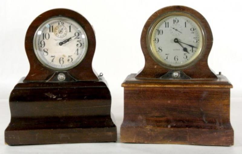 2 Alarm Clock/Lighted Clocks