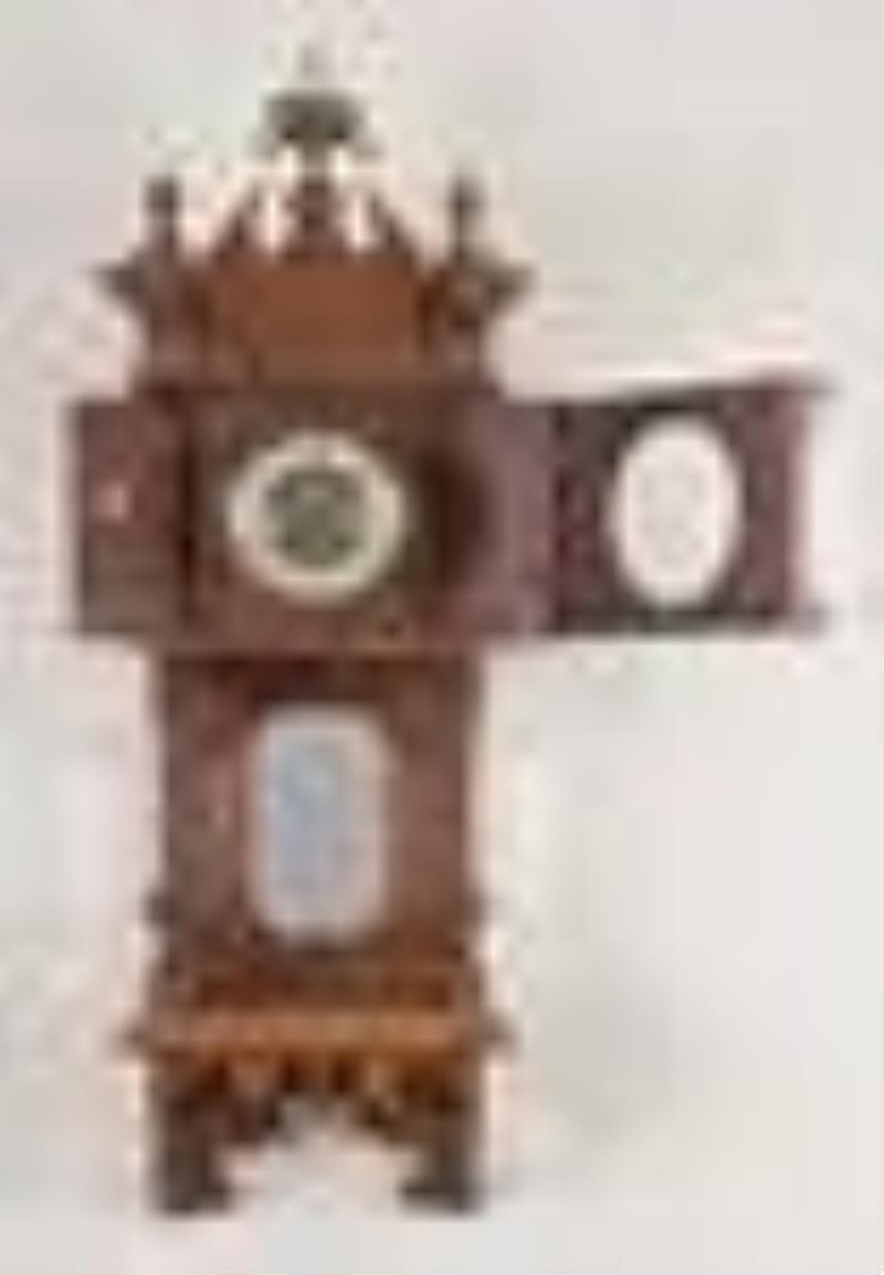 Lenzkirch No. 622 Freischwinger Hanging Clock