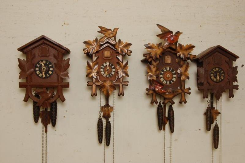 4 Black Forest Coo Coo Clocks