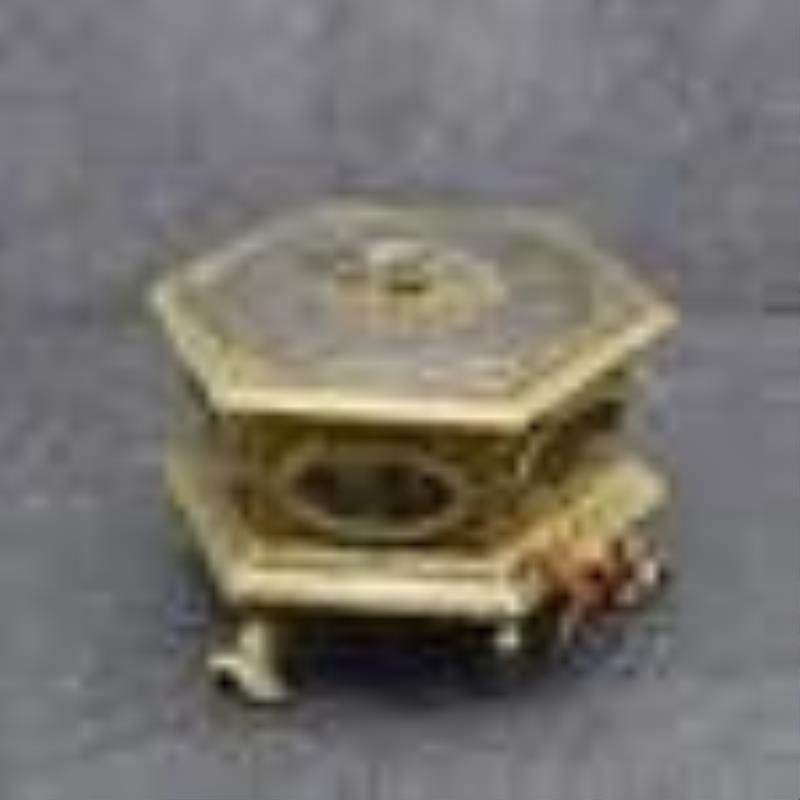 Horizontal table clock according to an old model