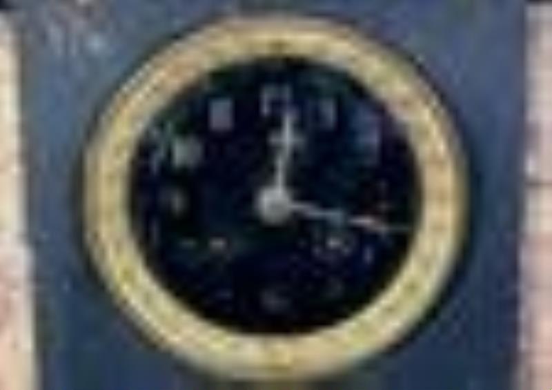 Marble English mantle clock with key, no pendulum