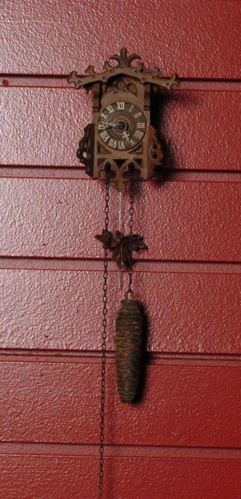 MINIATURE SINGLE WEIGHT CUCKOO CLOCK