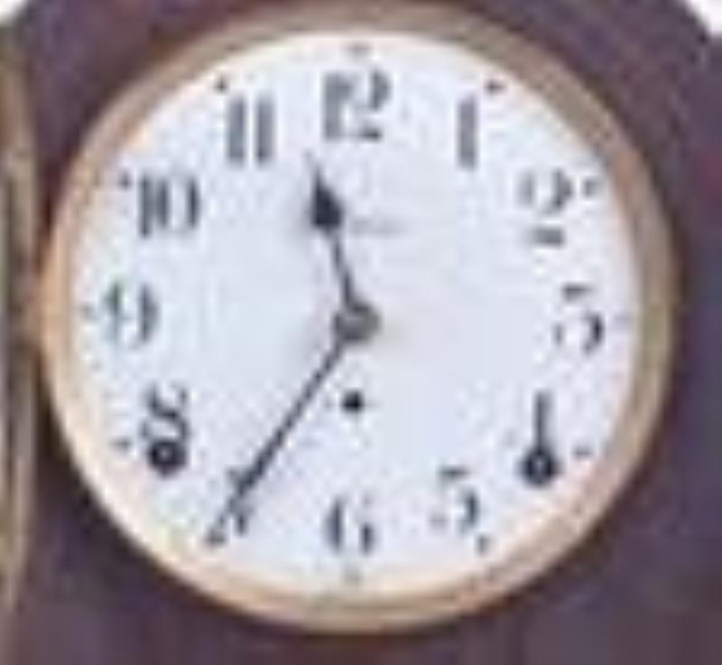 Seth Thomas \\\”Prospect #2\\\” mahogany beehive clock