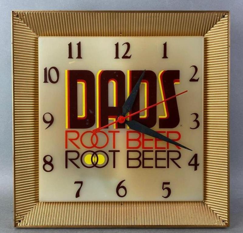 Vintage Dads Root Beer Light Up Advertising Clock