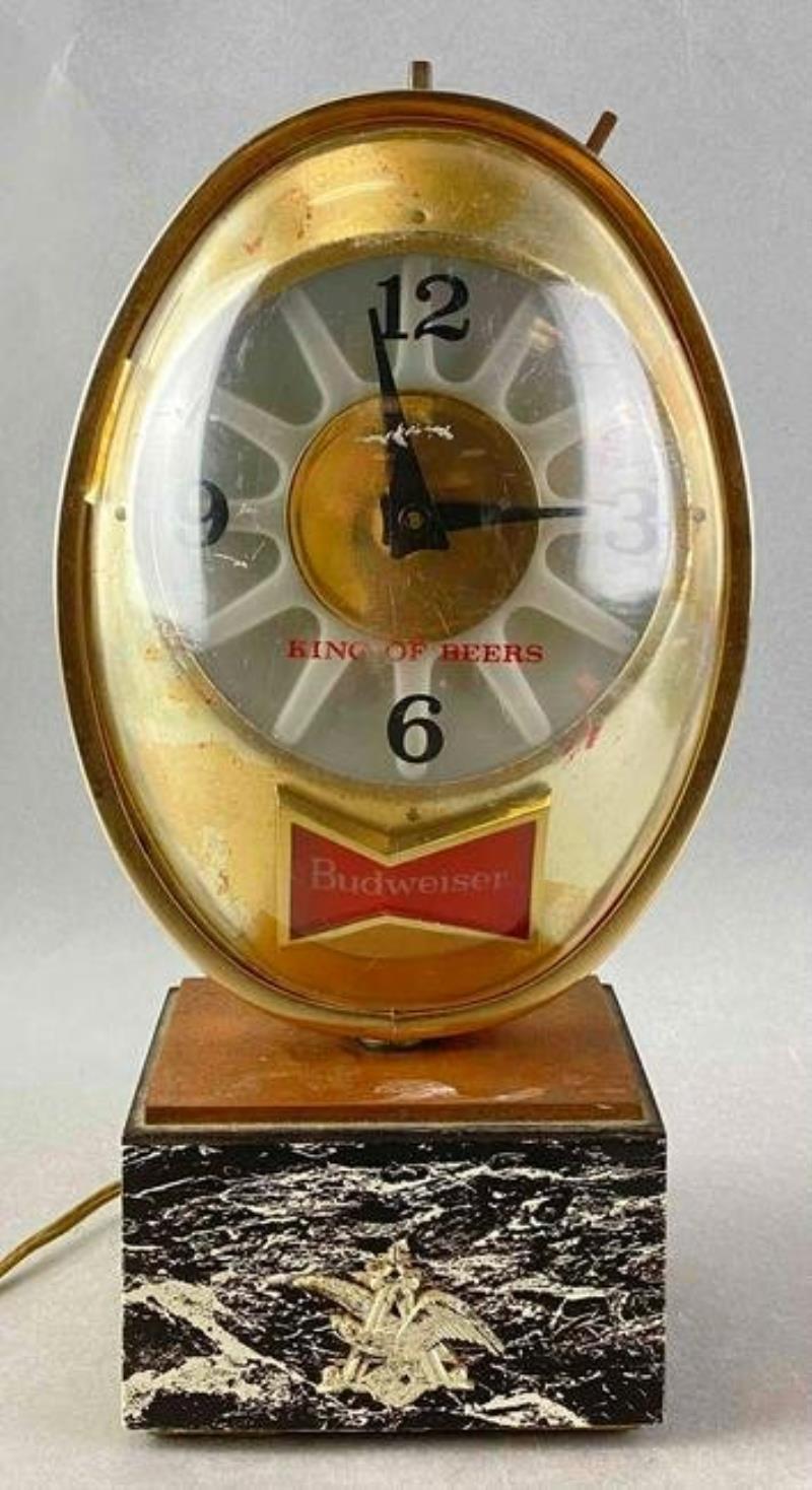 Vintage Budweiser Light Up Motion Advertising Clock