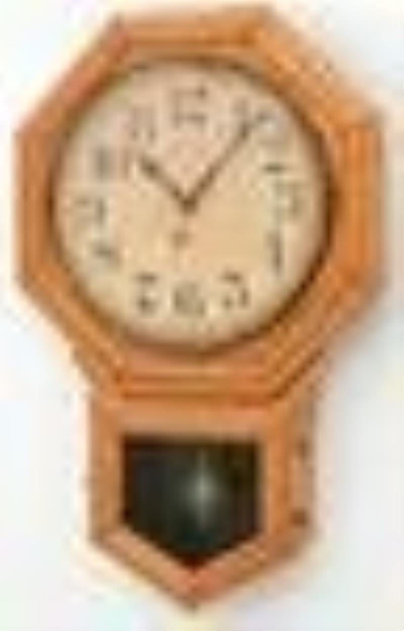E. Ingraham & Co. \\\”Lustre\\\” Wall Clock