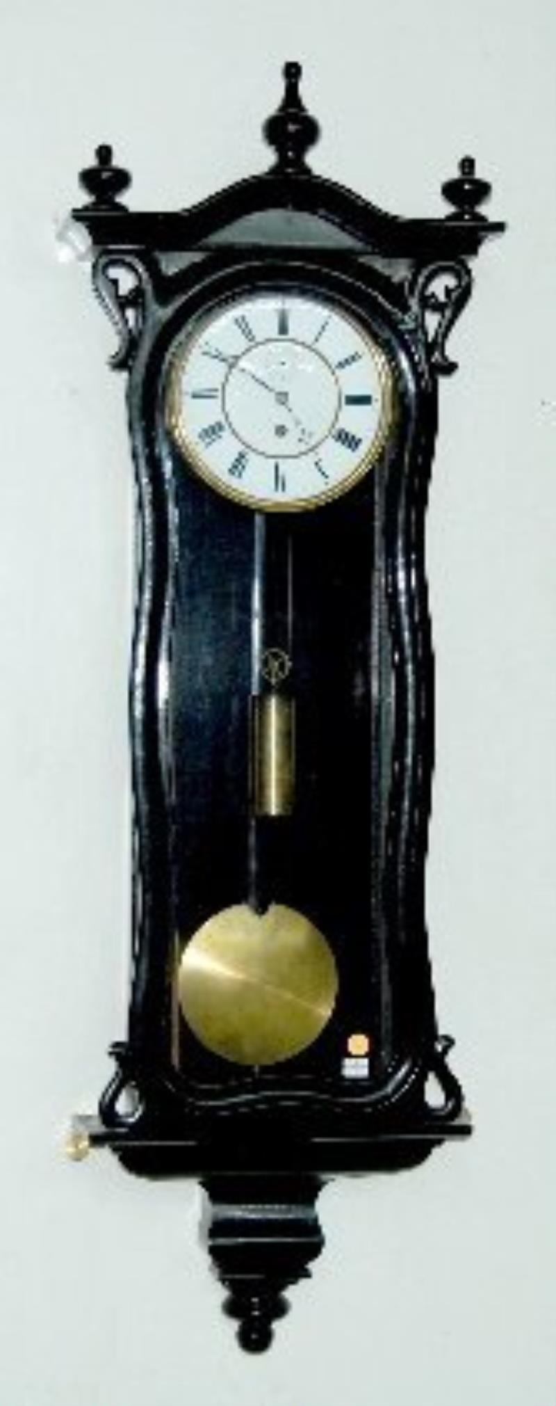 Vienna Regulator 1 Weight Serpentine Clock