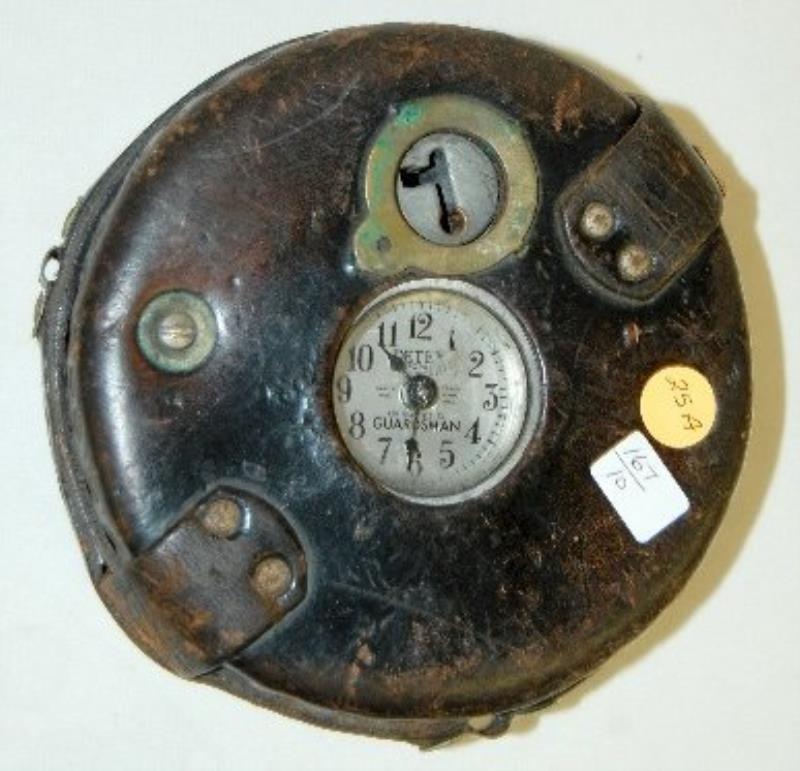 Detex Guardsman Leather Case Clock
