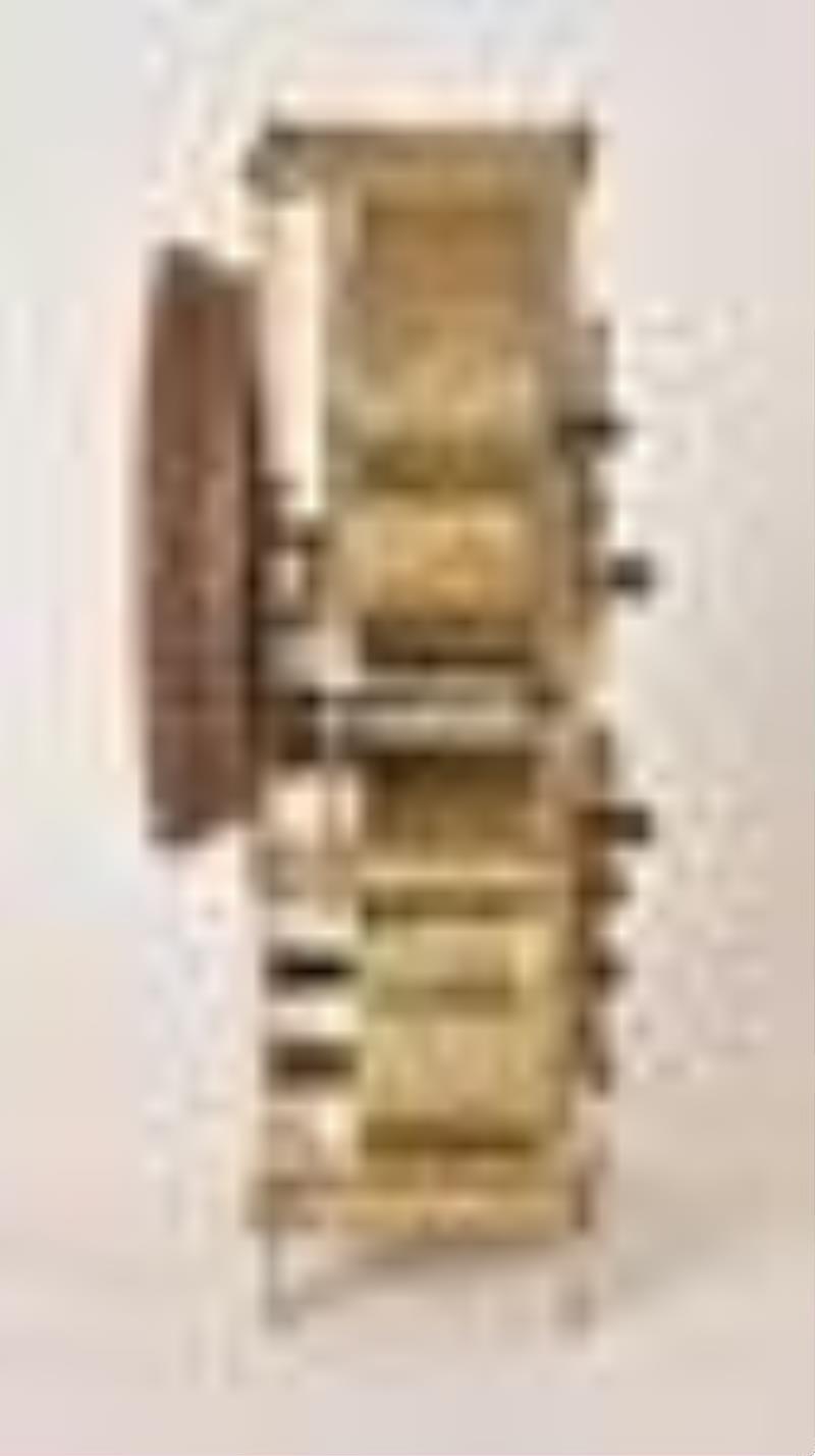 An Annual Wind Clock Co. year running shelf clock