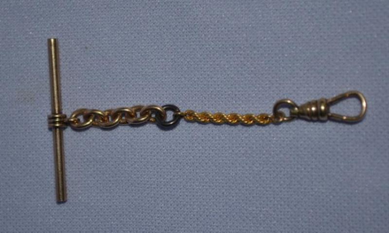 Antique 10K Gold Clip Lock on a Short Rope Twist Chain