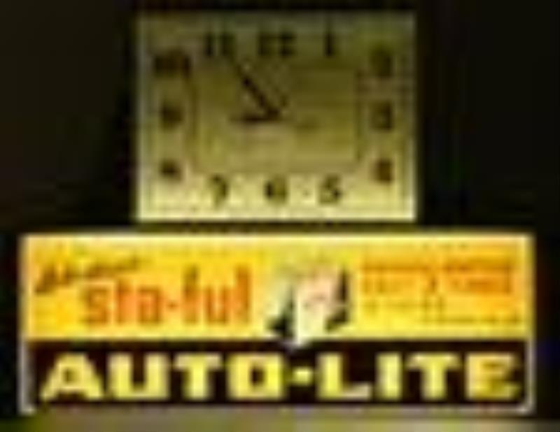 StaFul AutoLite Battery