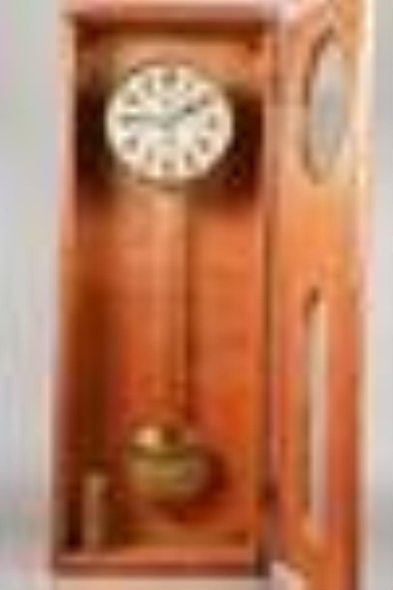 Iskra Oak Box Clock