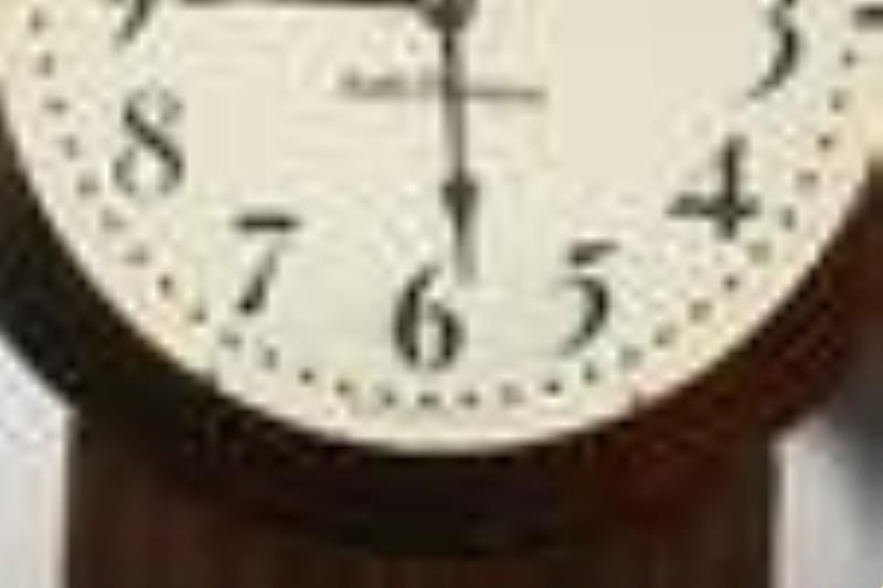 Seth Thomas No 2 Mahogany Wall Clock