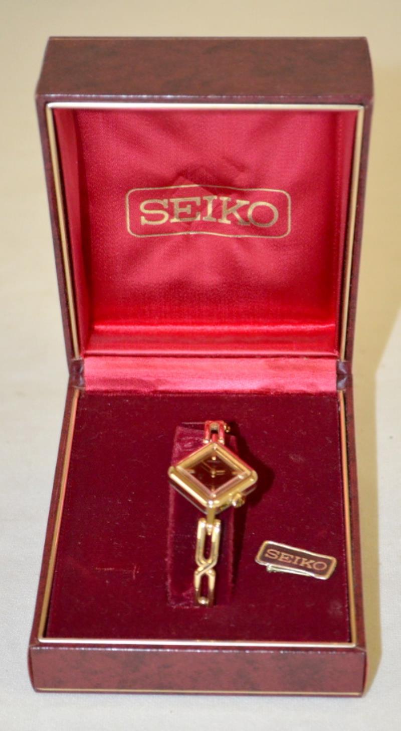 Seiko 17J Ladies Wrist Watch in Original Box