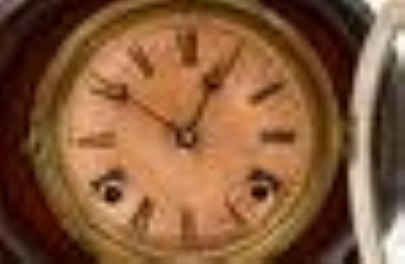 E. Ingraham & Co. \\\”Oriental\\\” Shelf Clock