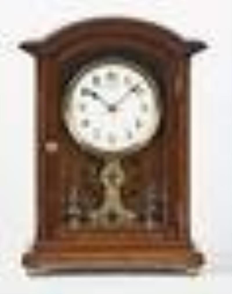 A good early 20th century Eureka mantel clock