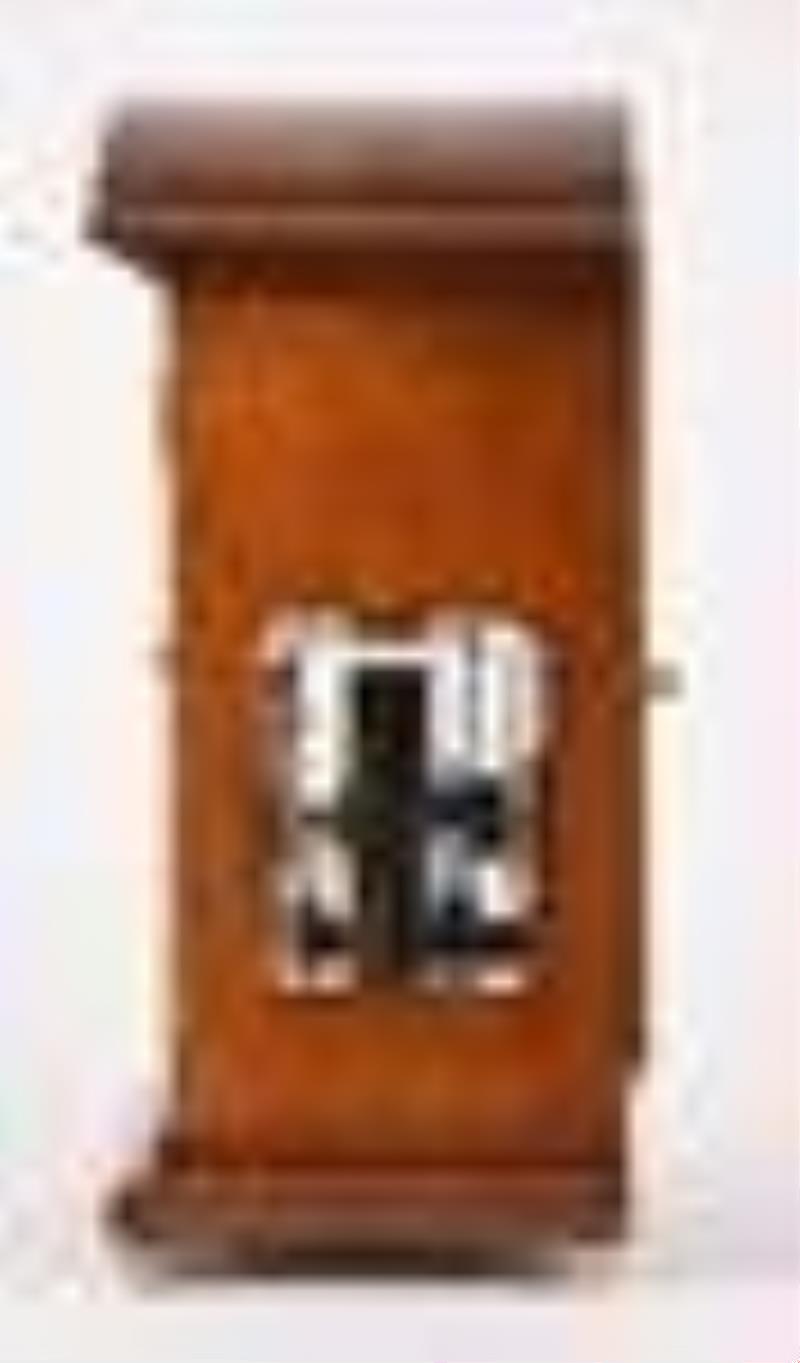 A good early 20th century Eureka mantel clock