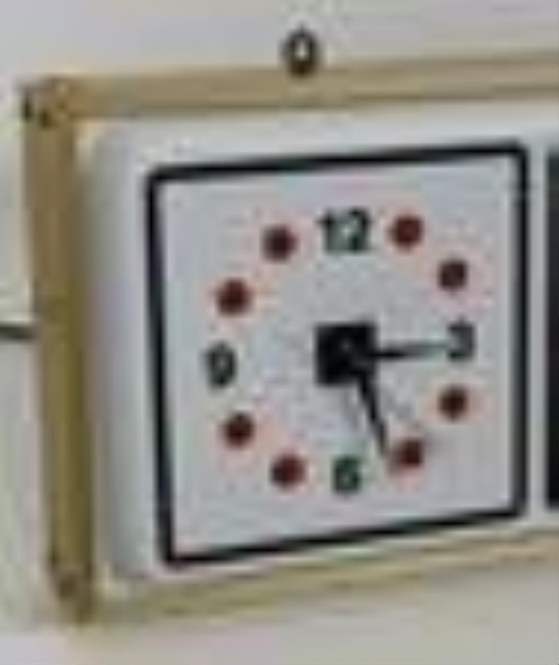 Hurst Speed Equipment Dealer Lighted Fantasy Clock