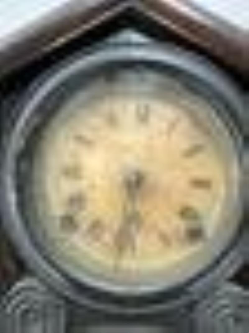 E Ingraham & Co clock