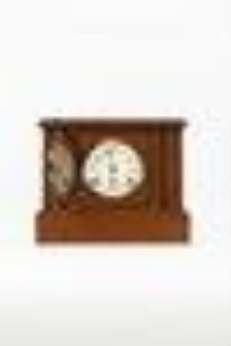 Pequegnat Peterboro Shelf Clock