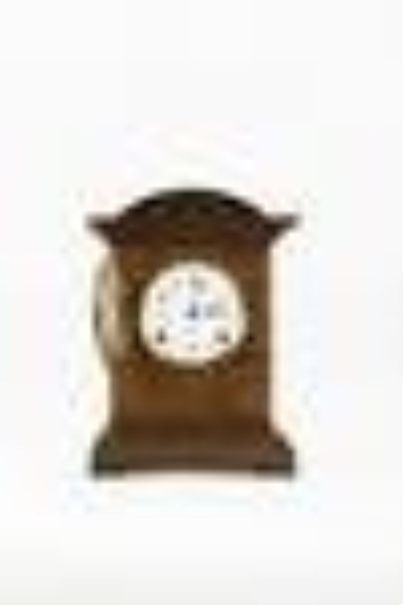 Pequegnat Milton Shelf Clock