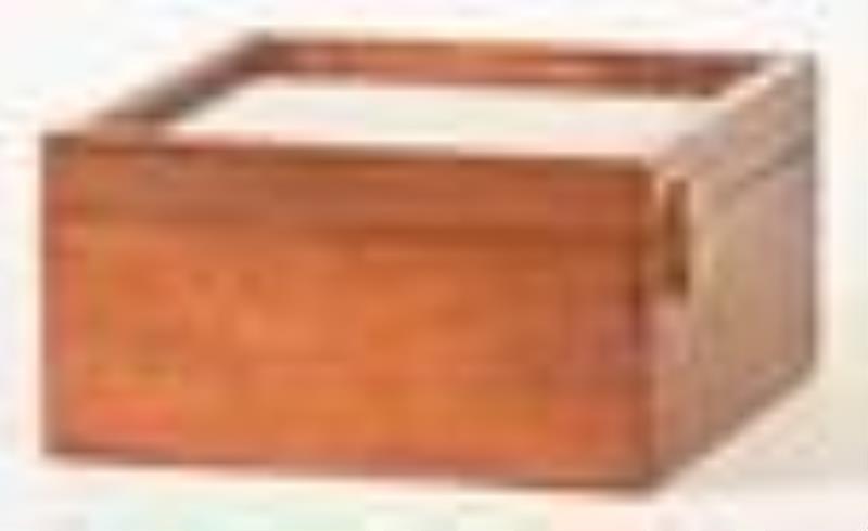 A Kelvin Hughes quartz chronometer desk clock by Patek Philippe