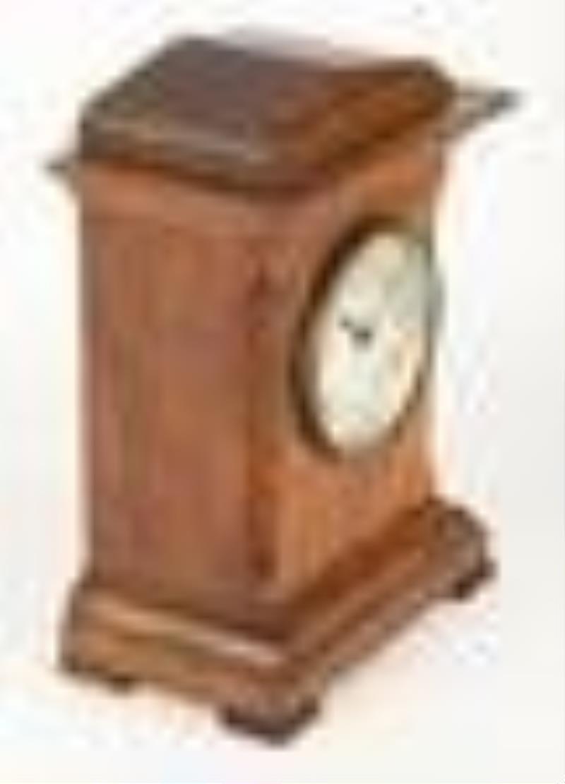 Pequegnat Lindsay mantel clock