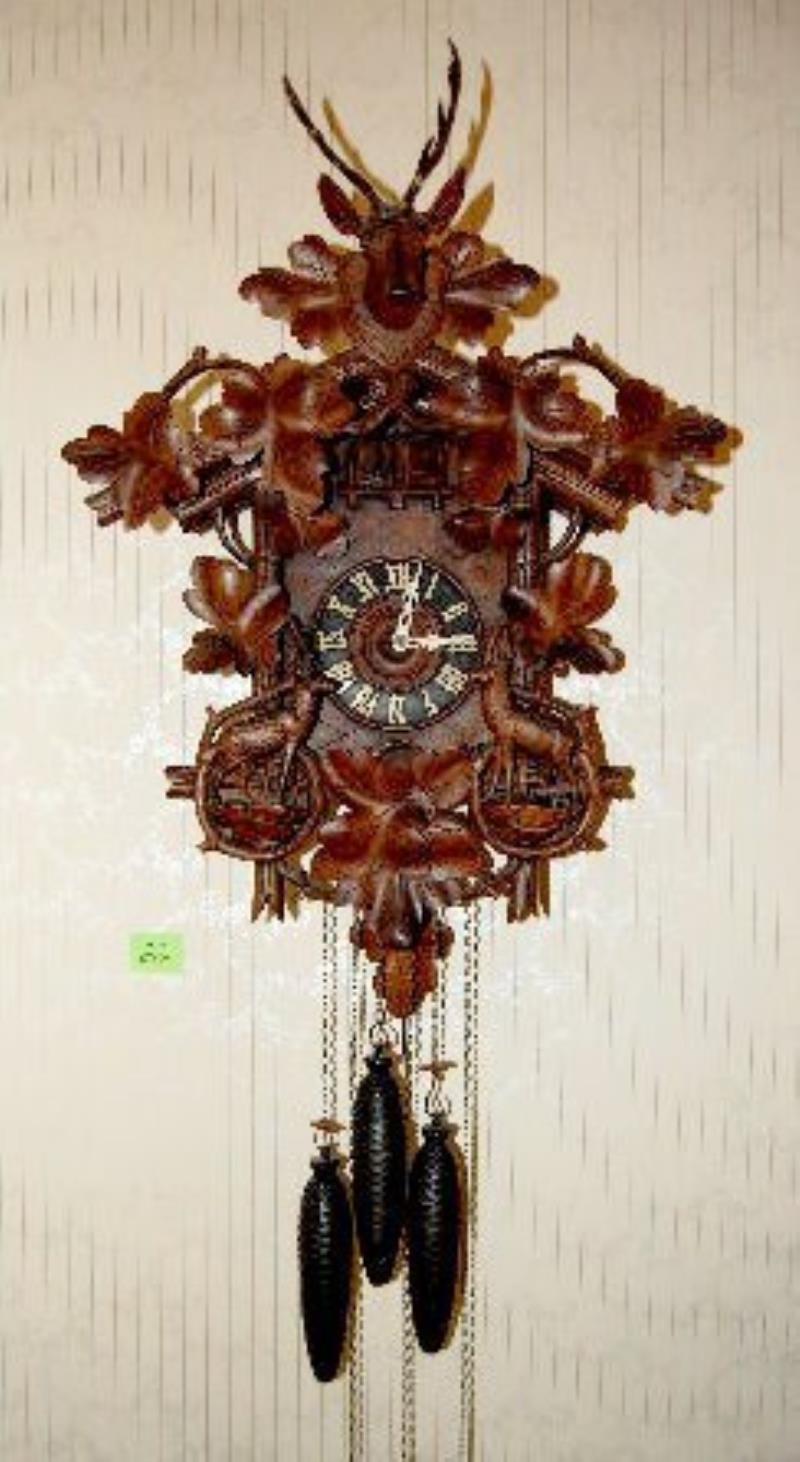 Black Forest Cuckoo Clock w/Carved Deer