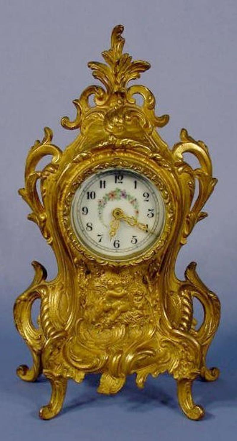 Brass Novelty Kissing Cherubs Clock NR