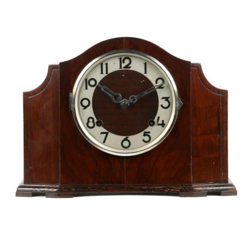 Pequegnat “Chester” Shelf Clock
