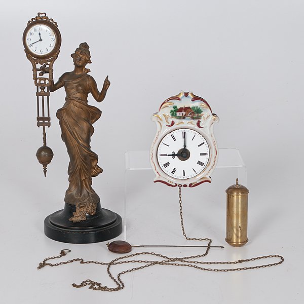 Diana Swing Arm Clock, Plus