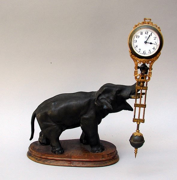 Junghans Elephant Swinger Clock