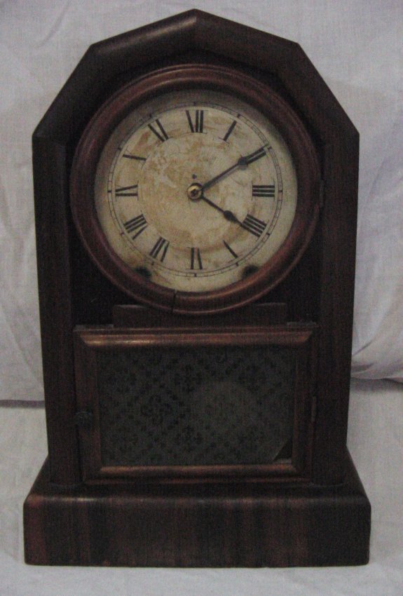 Gem New Haven Mahogany Mantle Clock
