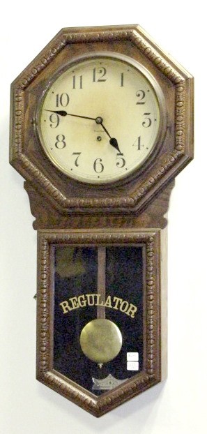 Oak Waterbury 10″ Heron Hanging Clock